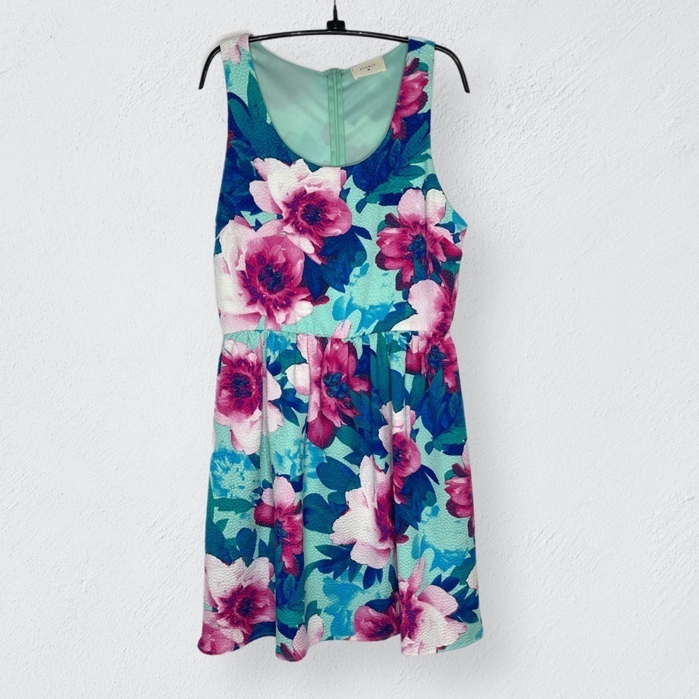 Everly Floral Sleeveless Dress